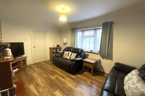 6 Brynhafod, Ammanford, SA18 3QH