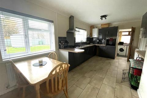 6 Brynhafod, Ammanford, SA18 3QH