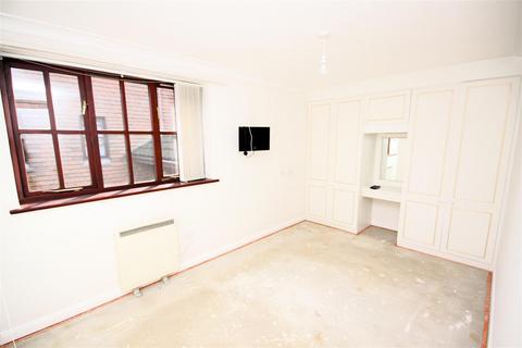 1 bedroom retirement property for sale - Magpie Hall Lane, Bromley
