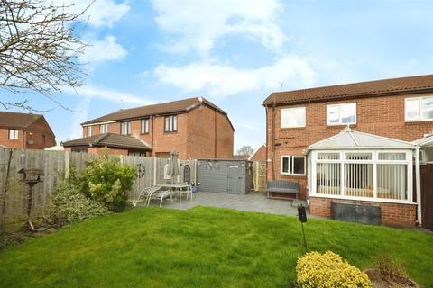 3 bedroom semi-detached house for sale, Maplewood Avenue, Hull