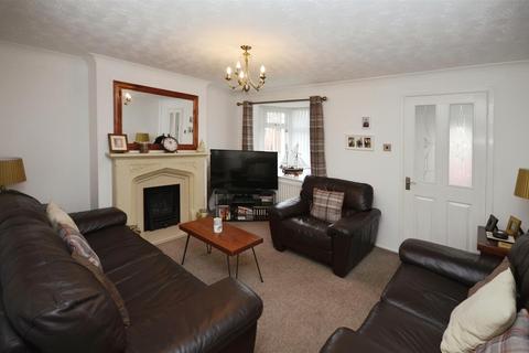 3 bedroom semi-detached house for sale, Maplewood Avenue, Hull