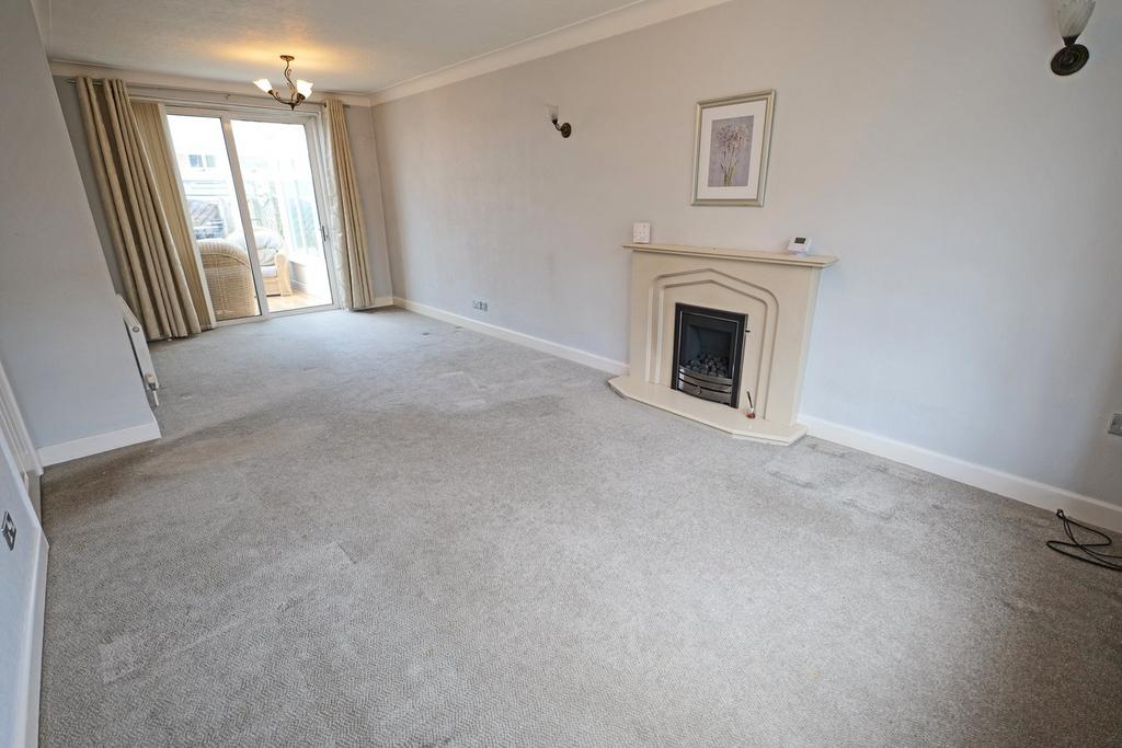 Elm Close, Barnoldswick, BB18 3 bed semidetached house for sale £249,950
