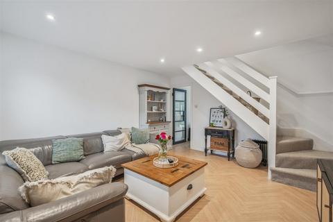 18 Ash Close, Watlington, OX49 5LW