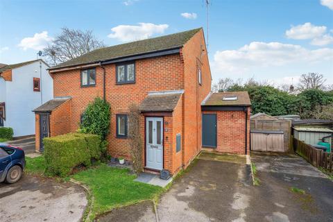 18 Ash Close, Watlington, OX49 5LW