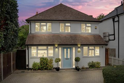 5 bedroom detached house for sale - Orchard Lane, East Molesey