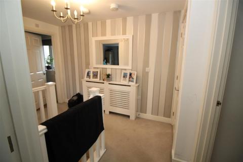 2 bedroom coach house for sale - Millpond Lane, Faygate, Horsham