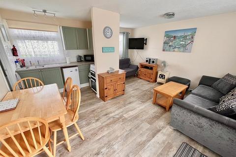 3 bedroom chalet for sale, Belle Aire, Beach Road, Hemsby