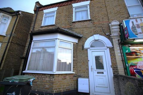 4 bedroom end of terrace house for sale, Ordnance Road, EN3