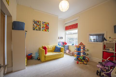90 Broad Street, Barry, CF62 7AG