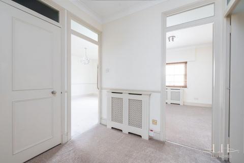2 bedroom apartment for sale, Thorndon Hall, Brentwood
