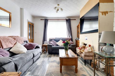 3 bedroom semi-detached house for sale, Dingle Road, Pontypool