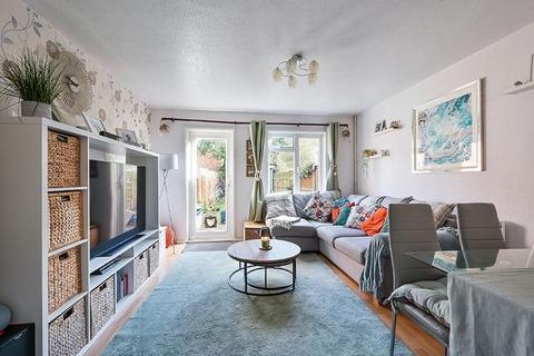 2 bedroom terraced house for sale, Barnfield Way, Oxted RH8