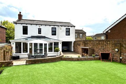 3 bedroom detached house for sale, Upper Lane, Little Gomersal, Cleckheaton, West Yorkshire, BD19