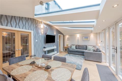80 Upper Lane, Gomersal, Cleckheaton, BD19 4JF
