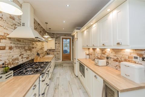 80 Upper Lane, Gomersal, Cleckheaton, BD19 4JF