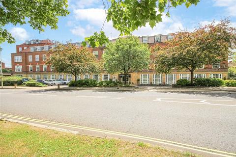 3 bedroom flat for sale, Bridge Road, Welwyn Garden City, AL8