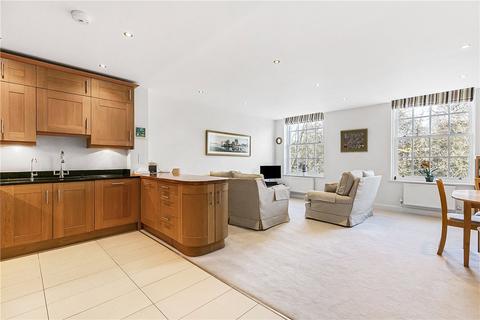 3 bedroom flat for sale, Bridge Road, Welwyn Garden City, Hertfordshire, AL8