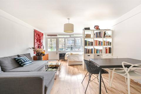 Studio for sale, Langdale House, Churchill Gardens, London, SW1V