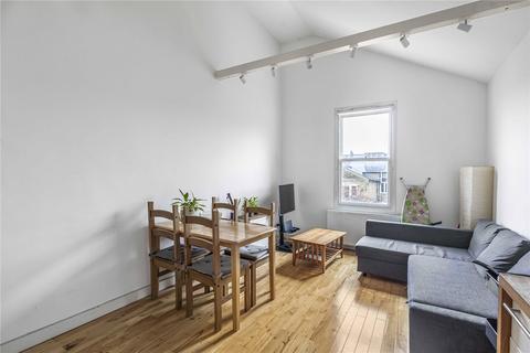 2 bedroom flat to rent, Rudloe Road, London, SW12