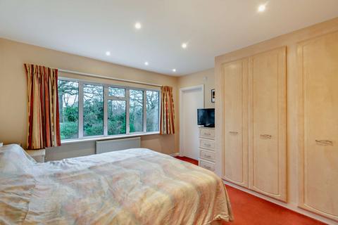 56 Murray Crescent, Pinner, HA5 3QE