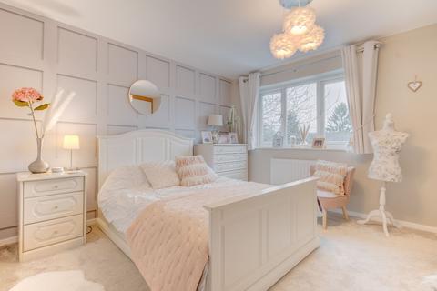 2 Glebe Road, Alvechurch, Birmingham, B48 7PS