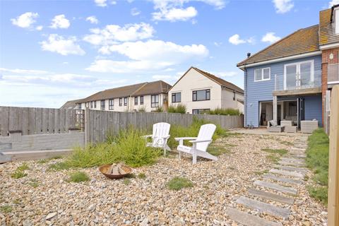 3 bedroom end of terrace house for sale, 5 Shore House, Hillfield Road, Selsey, Chichester, West Sussex, PO20