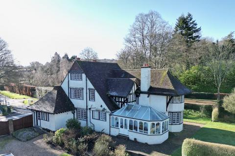 The Doctors House Grimms Hill, Great Missenden, HP16 9BA