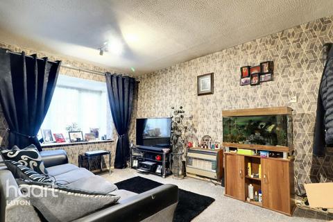 2 bedroom end of terrace house for sale - Milverton Green, Luton