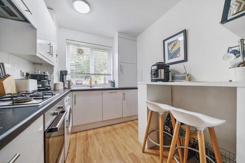 60 Augustus Road, London, SW19 6LZ