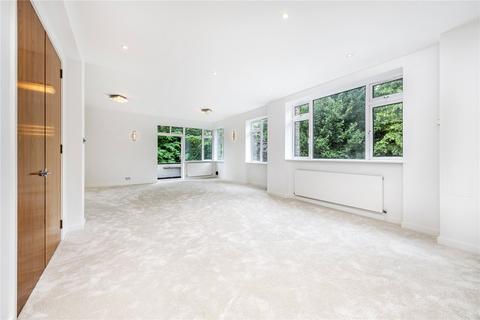 4 bedroom apartment to rent, Avenue Road, St John's Wood, London, NW8