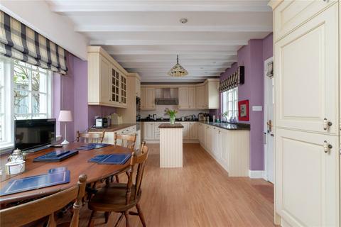 Gowrie, 8 Succoth Avenue, Edinburgh, EH12 6BT