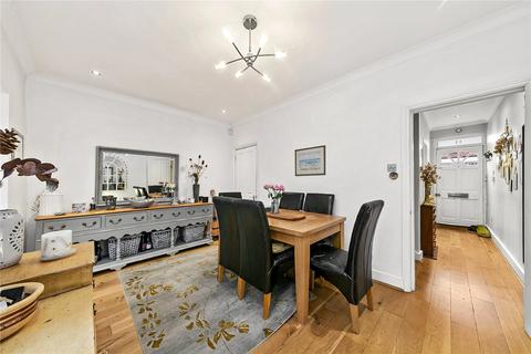 13 Stanley Gardens Road, Teddington, TW11 8SY