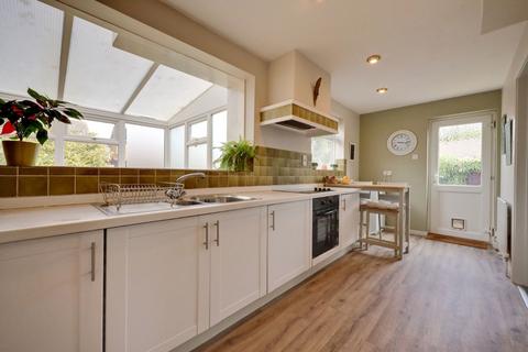 3 bedroom semi-detached house for sale - East View Fields, Plumpton Green, BN7