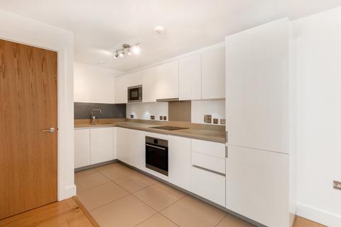 2 bedroom flat to rent, Trinity Road, London SW19