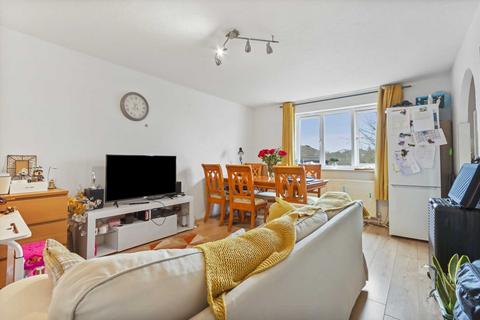 2 bedroom flat for sale, Greenway Close, London