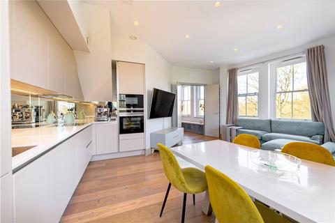 2 bedroom apartment for sale, Bolingbroke Grove, SW11