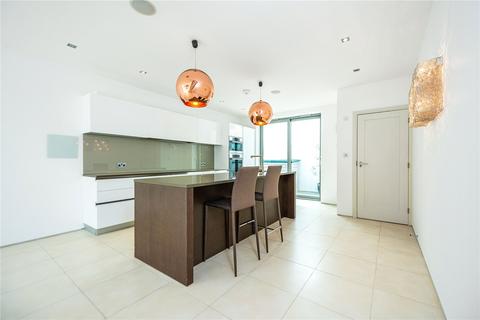 4 bedroom terraced house to rent - Hazlebury Road, London, SW6