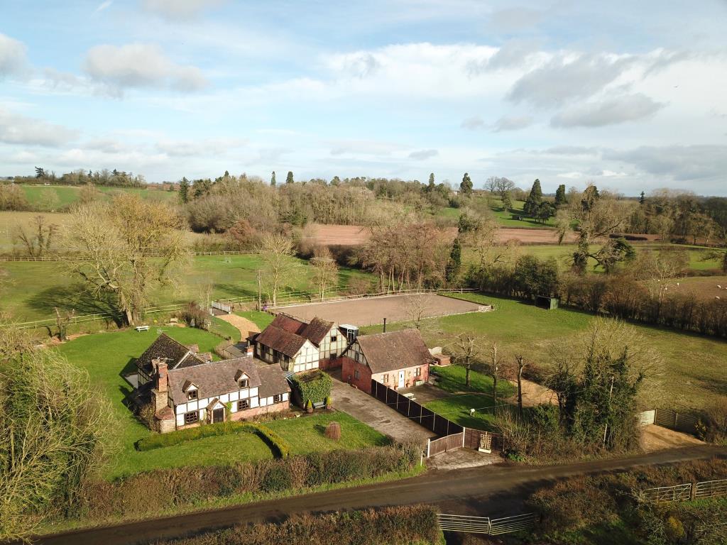 Eyton, Leominster, Herefordshire, HR6 6 bed detached house for sale £
