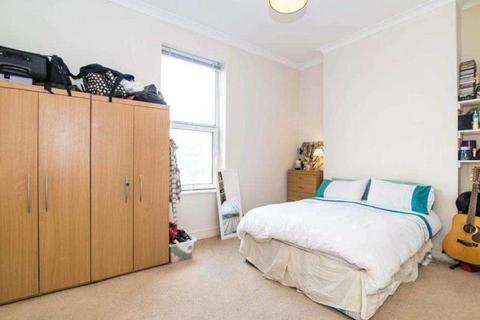 2 bedroom apartment to rent, Broadhurst Gardens, London NW6