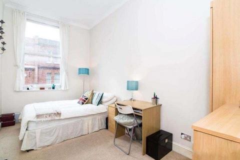 2 bedroom apartment to rent, Broadhurst Gardens, London NW6