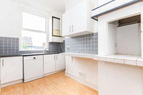 3 bedroom flat for sale, Mill Lane, London NW6