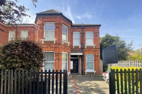 Studio for sale, Fordwych Road, London NW2