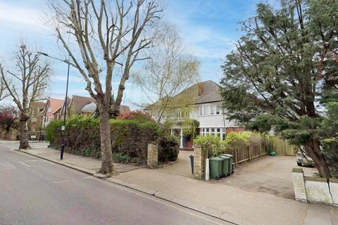 6 bedroom house for sale, Brondesbury Park, London NW6