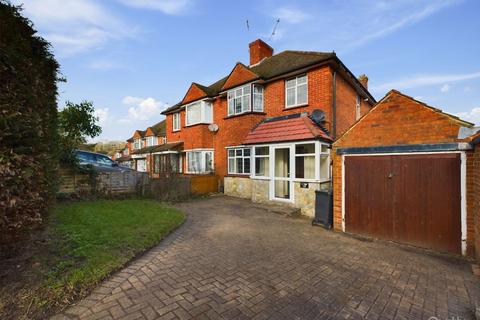 16 Crossways, South Croydon, CR2 8JL