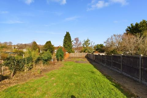 16 Crossways, South Croydon, CR2 8JL