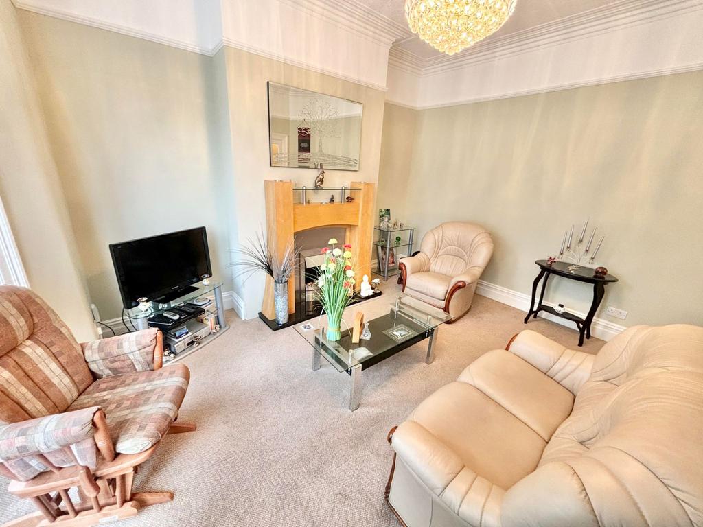 Holmfield Road, North Shore FY2 5 bed terraced house for sale £165,000