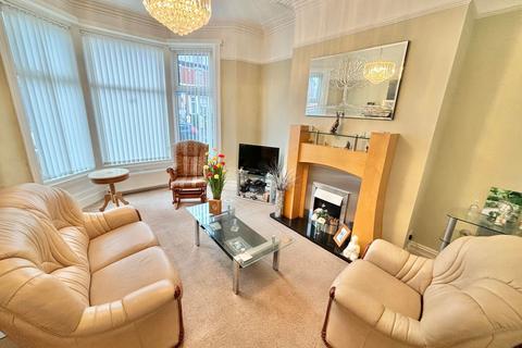 5 bedroom terraced house for sale, Holmfield Road, North Shore FY2
