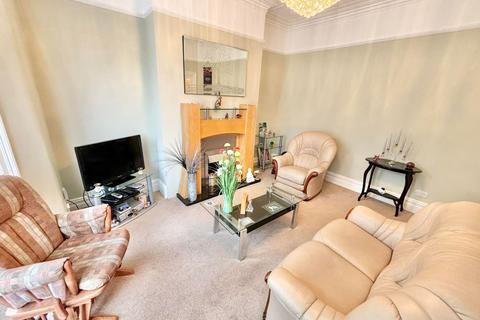 5 bedroom terraced house for sale, Holmfield Road, North Shore FY2