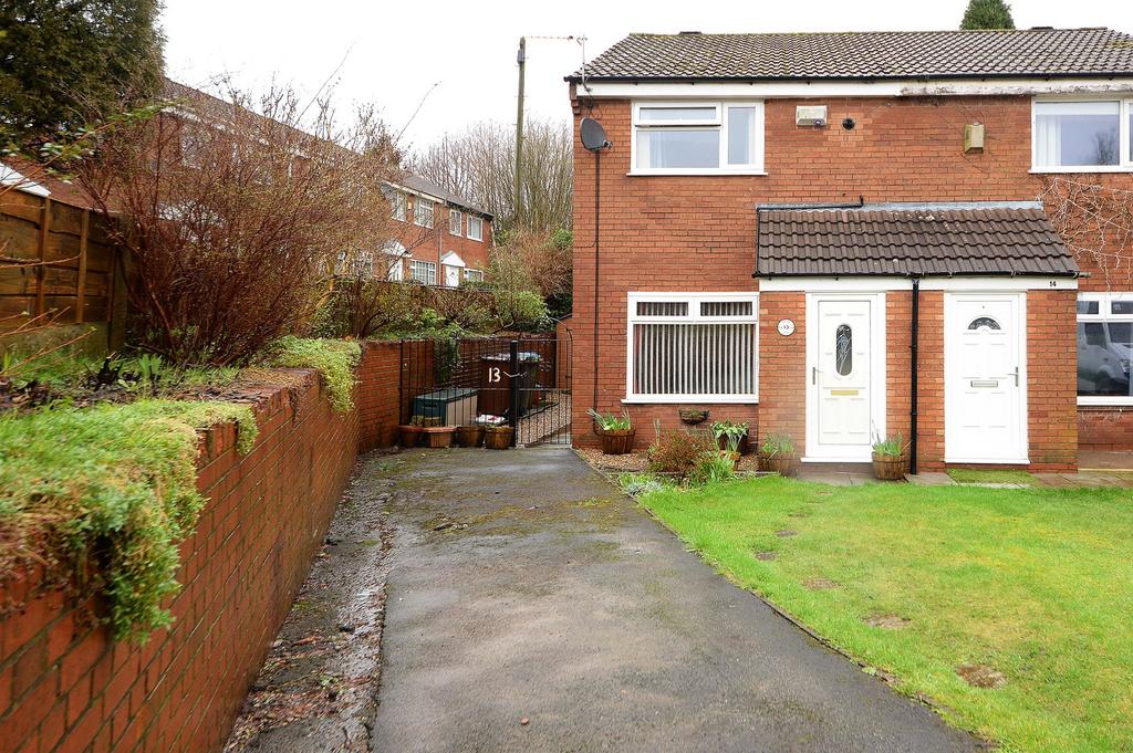 AshtonUnderLyne, AshtonUnderLyne OL6 2 bed semidetached house for
