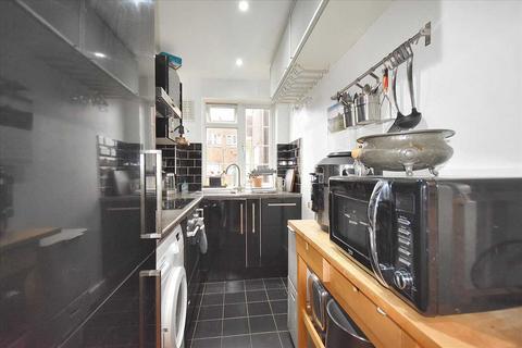 28 Chiswick Village, London, W4 3BY